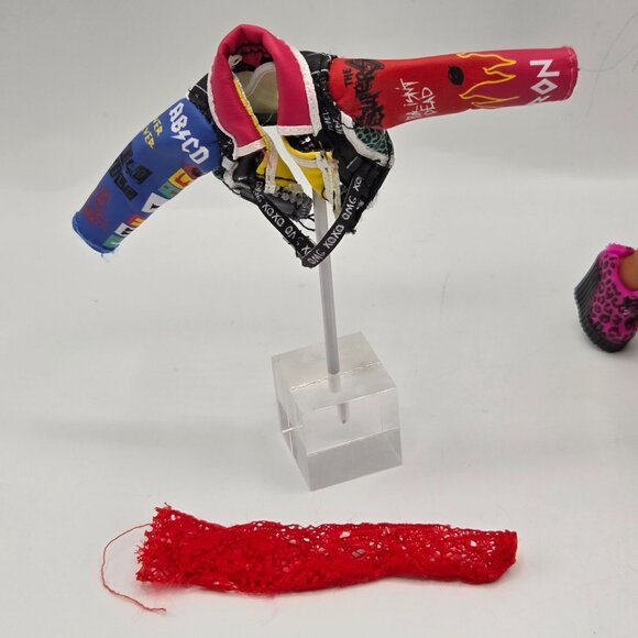 LOL Surprise OMG Remix Rocker Boi & Punk Grrrl Doll Set With Accessories - Picture 7 of 10